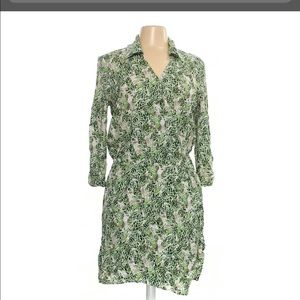 Women’s CAbi dress 👗 Size medium